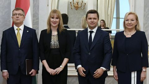 Találtunk 50 milliárd forintot, amivel Matolcsy Ádám barátai pingpongoztak