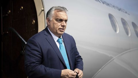 Orbán Viktor kis stábbal, de nagy repülővel ment titkos útjára Szaúd-Arábiába