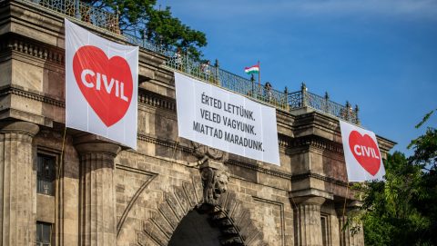 Civil tiltakozás volt a Váralagútnál