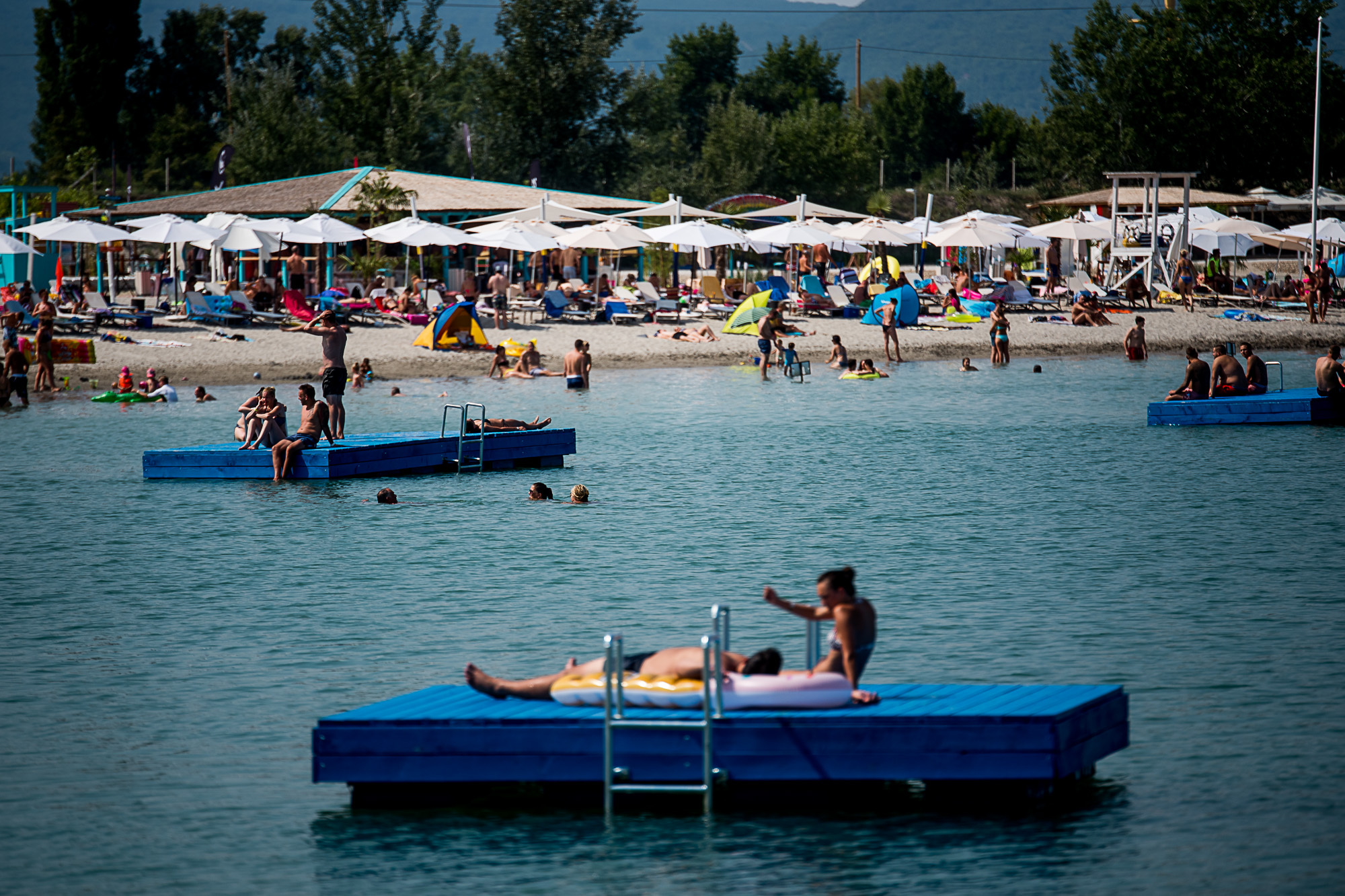 Medencék és természetes vizek: mikortól és mennyiért lehet idén strandolni Budapesten? 3
