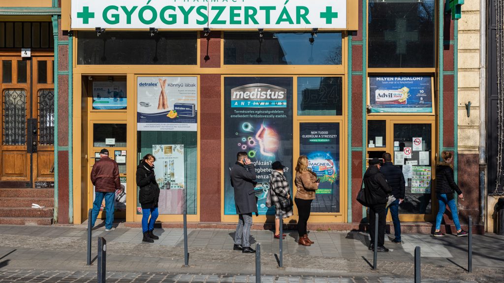 Ha Nagy Márton árrésstopot hirdet a gyógyszerekre is, tömeges patikabezárások jöhetnek