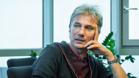 Bochkor Gábor az anyagi helyzetéről: Ha a rádióban lehúznák a redőnyt, jó pár évig tudnék élni a mostanihoz hasonló színvonalon