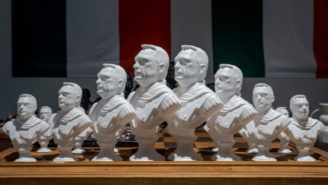 Közlöny: november 14-ig marad a háborús veszélyhelyzet