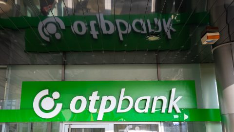 Irgalmatlanul megnőhetnek az OTP-t terhelő kormányzati elvonások idén