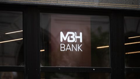 Bankszünnapok jönnek az MBH-nál
