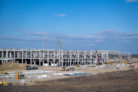 2026 végére csúszhat a CATL-gyár átadása? Megszólalt a cég a hiányzó debreceni fejlesztésekről