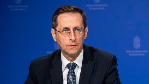 Varga Mihály: Jelentős veszteséget okozna az adófizetőknek, ha most megszüntetnénk a jegybanki alapítványt