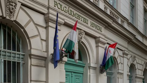 Blokkolták Budapest összes EU-támogatását: Brüsszel vagy az Orbán-kormány áll emögött?