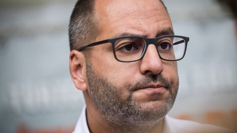 Elárasztják közpénzzel a Szuverenitásvédelmi Hivatalt