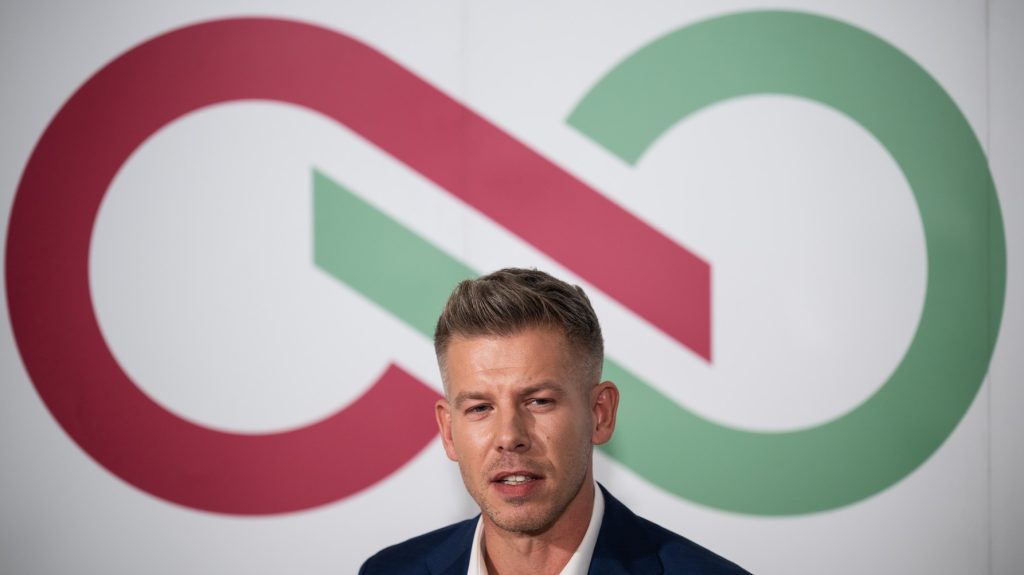Magyar Péter: természetesen feljelentem Orbán Viktort