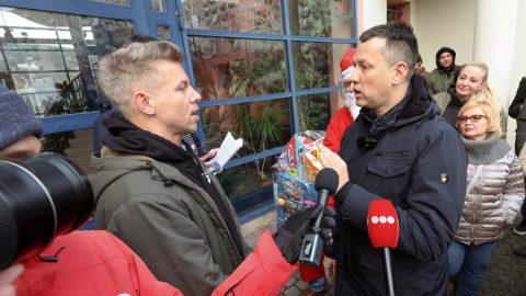 Magyar Péter: Ismét megtiltották, hogy átadjuk az ajándékokat a gyerekotthonokban