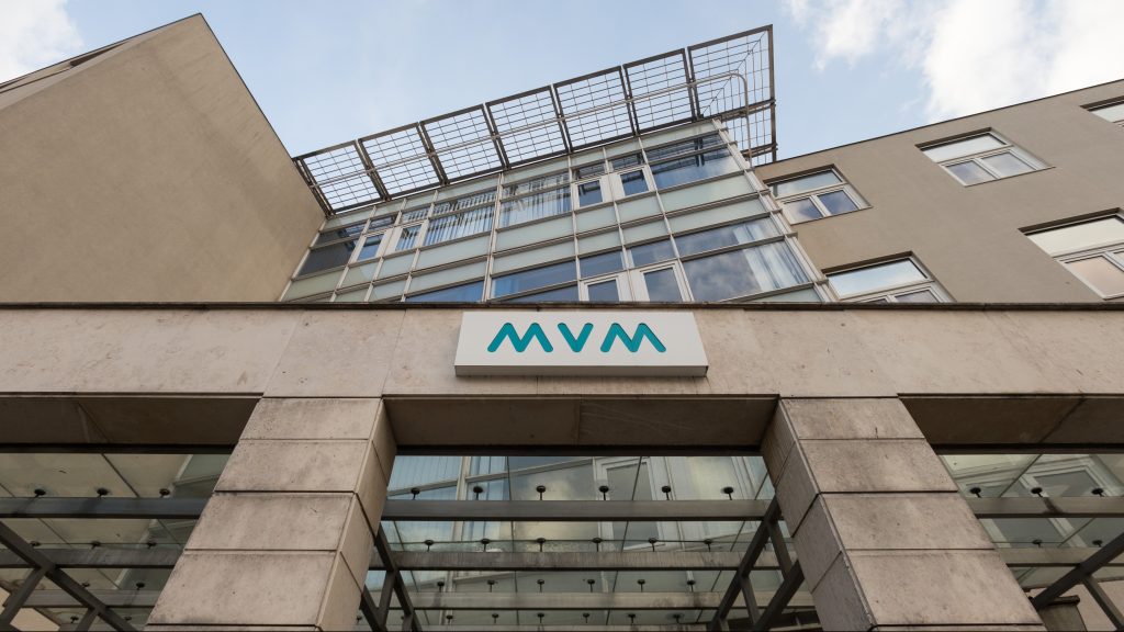 Rezsivédelem: gigászi profiteső az MVM-nél, rekord mértékű osztalék az államnál