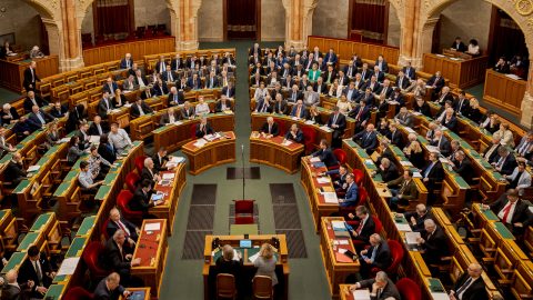 Napirend előtti felszólalások: többet beszéltek a niceai zsinatról, mint a Lex Láncziról