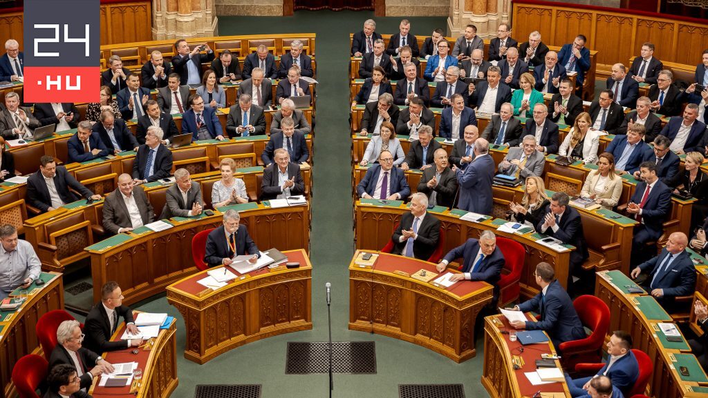 Az Európa Tanács monitoring bizottsága felszólította a magyar kormányt, hogy függesszék fel az átláthatósági törvény tárgyalását
