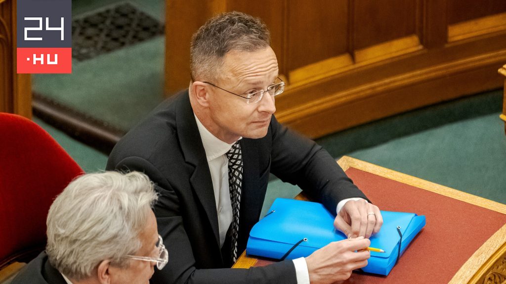 Közel milliárdos megrendelést kapott Balásy Gyula cége zászlókra és dekorációra a kormánytól