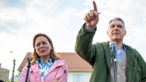 Mégis kaphat pénzt a kutató-mentő szolgálat a fideszes álcivilek mellett Szentendrén