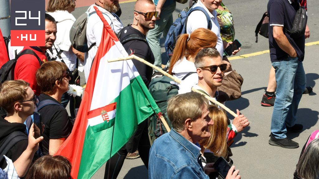 Megint összehívják a Nemzetbiztonsági Tanácsot, miután a kormánysajtó arról írt, hogy egy Magyar Péterrel találkozó férfit kitiltottak az országból