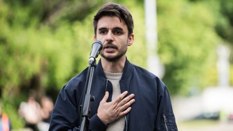 A Momentum jogsegélyt nyújt a megkárosított MBH-s ügyfeleknek