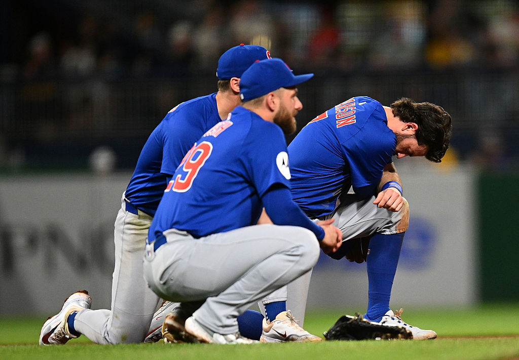 Több méteres magasságból zuhant a pályára egy szurkoló a baseballmeccsen, kritikus állapotban vitték kórházba 1
