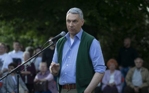 Lázár a 444.hu-nak: a Fideszen belül is élénk vita van az átláthatósági törvényről