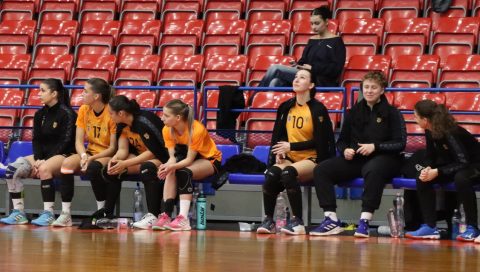 Amatőrként folytatja az egykor EHF Kupa-elődöntős magyar kézilabdacsapat