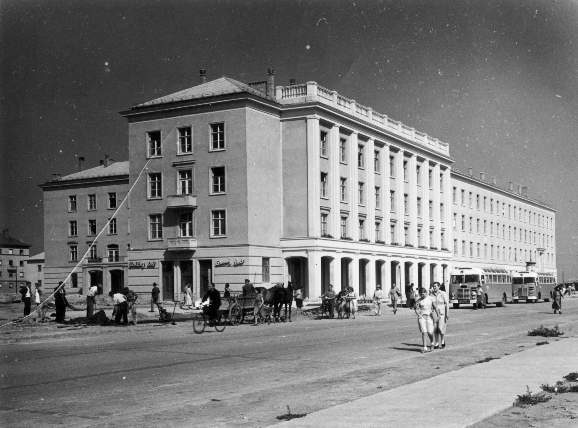 Gyárváros a semmiből – 75 éve kezdték Sztálinvárost felhúzni a Dunánál 24