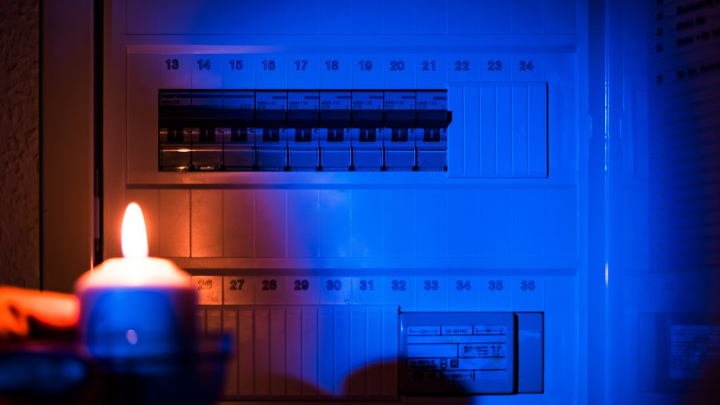 Teljes sötétség Magyarországon: itt a vészforgatókönyv az országos áramszünetre