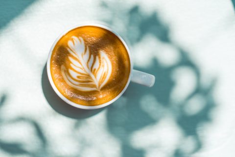 Csütörtöki friss hírek, forgalom, időjárás – Reggeli pakk