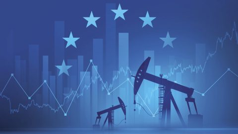 Az orosz olajexportra is vonatkozó szankciós csomagot fogadott el az Európai Unió