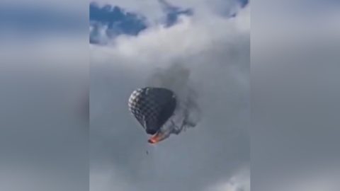 Kigyulladt egy hőlégballon kosara, lezuhant és szörnyethalt egy férfi Mexikóban