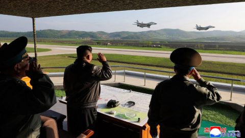 Borzongató videója után most a „háborús felkészülés fokozásáról” mereng Kim Dzsong Un