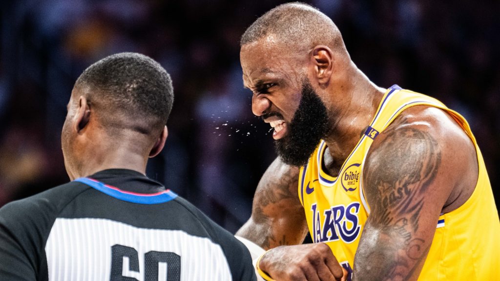 „Még nincs válaszom” – kiesett a rájátszásból a Lakers, LeBron James még nem tudja, folytatja-e a játékot