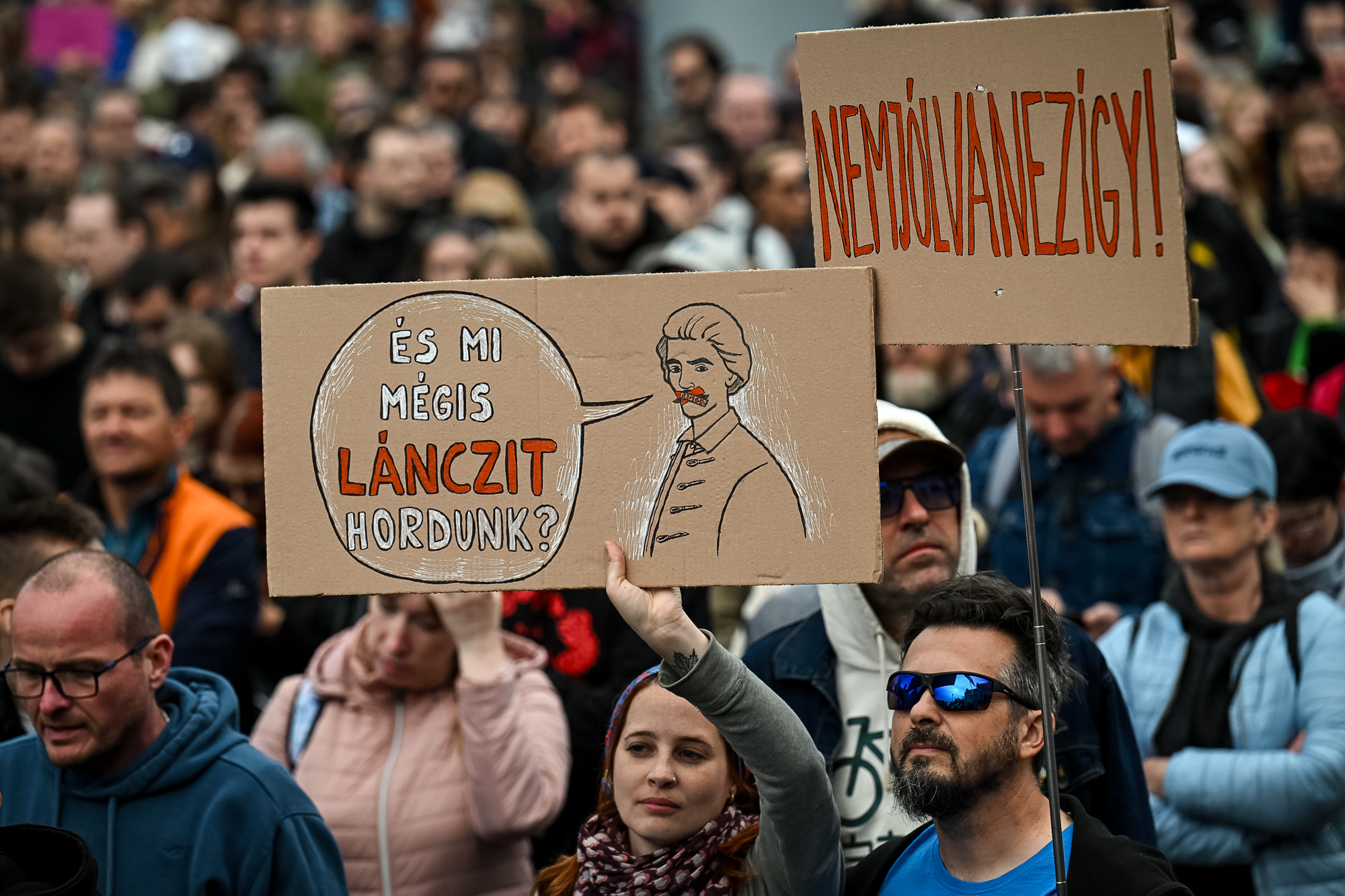 Miért nézi bénultan a „külföld” Orbánék „külföldi befolyás” elleni harcát? 1