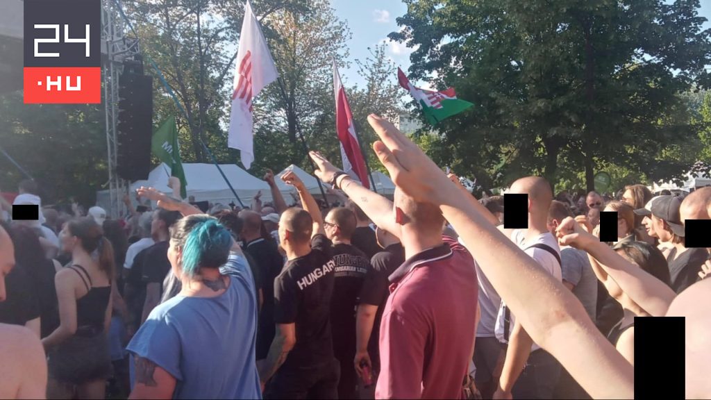 Tudatos rosszindulatról ír a Mi Hazánk, miután náci karlendítést, Hitler-tetoválást fotóztak a párt majálisán