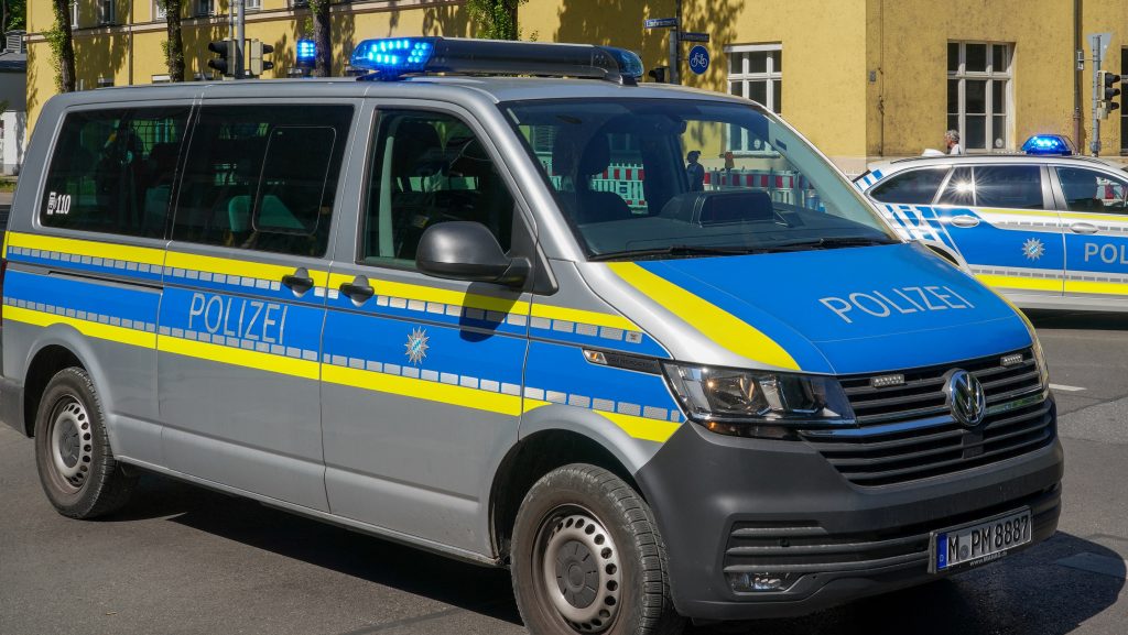 Vörös festékkel fújták össze a stuttgarti magyar főkonzulátust