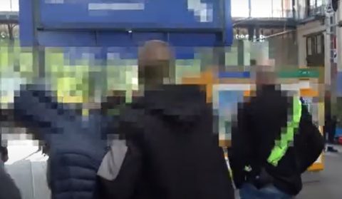 TEK-esek csaptak le egy fegyverekkel kereskedő német férfira a Nyugati pályaudvaron – videó