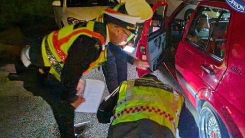Illegális tuningtalálkozó Győrben, megjelentek az ETO Parknál a rendőrök is – videó
