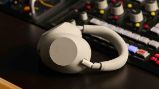 Sony WH-1000XM6