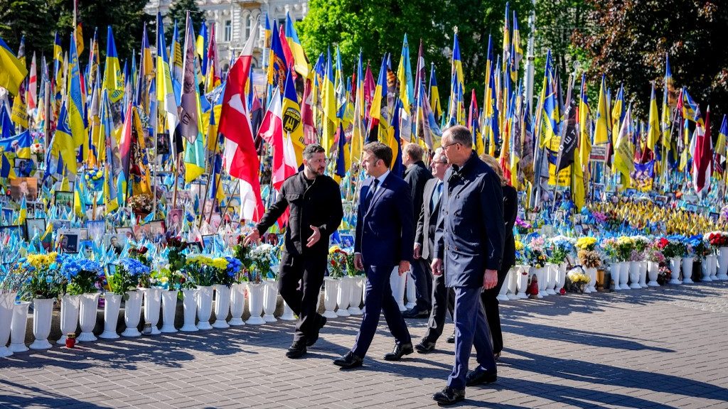 Merz, Macron, Tusk és Starmer – ma mind Kijevbe repült