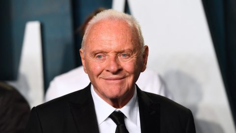Novemberben jelenik meg magyarul Anthony Hopkins memoárja