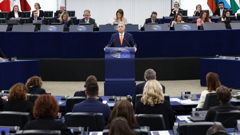 Két erő harca lett az európai politikából