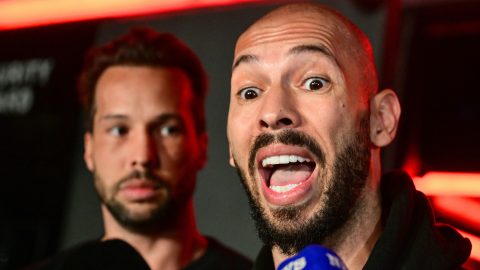 Kétszáznál kapcsolták le a román faluvilágban száguldozó Andrew Tate-et