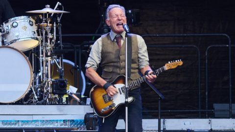 Több kilós fémtárgy zuhant a nézőkre Bruce Springsteen koncertjén