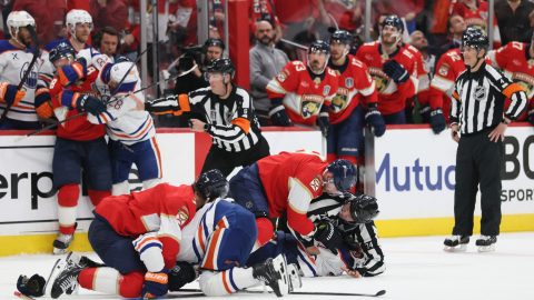 140 percnyi kiállítást bunyóztak össze a hokisok az NHL-döntőben
