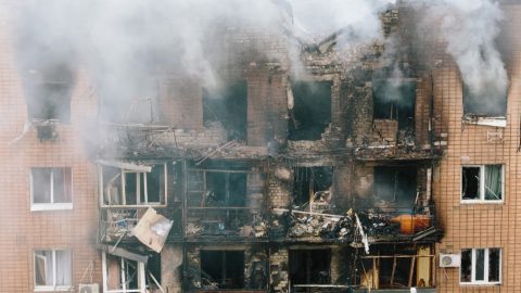Az oroszok szerint Kijevnek hatezer holttestet kellene átvennie, de nem teszi