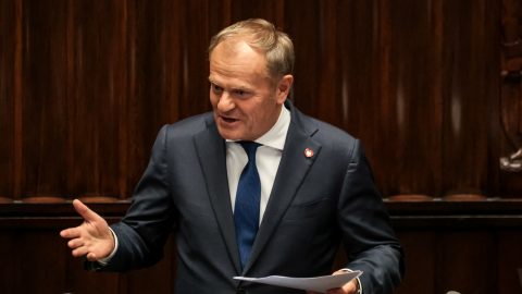 Túlélte a bizalmi szavazást a lengyel kormány