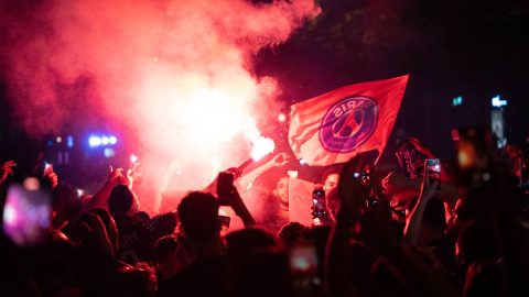 A PSG BL-győzelmének ünneplése közben két ember meghalt, egy rendőr pedig kómába került Franciaországban