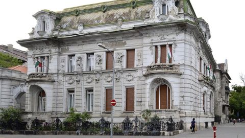 Tűzszerészek vonultak ki a Lendvay utcai Fidesz-székházhoz