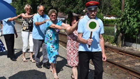 Saját maguk kezdtek el vonatozni az utasok Balatongyöröknél a késés miatt