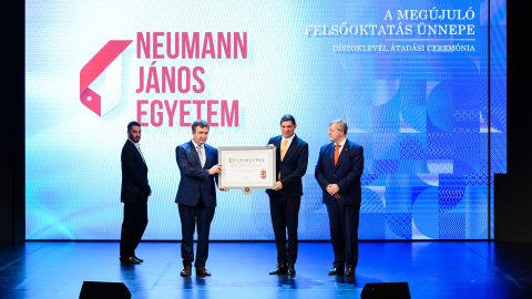 Négymilliárdos nyereséget ért el a 127,5 milliárdos befektetése után szaladó egyetemi alapítvány
